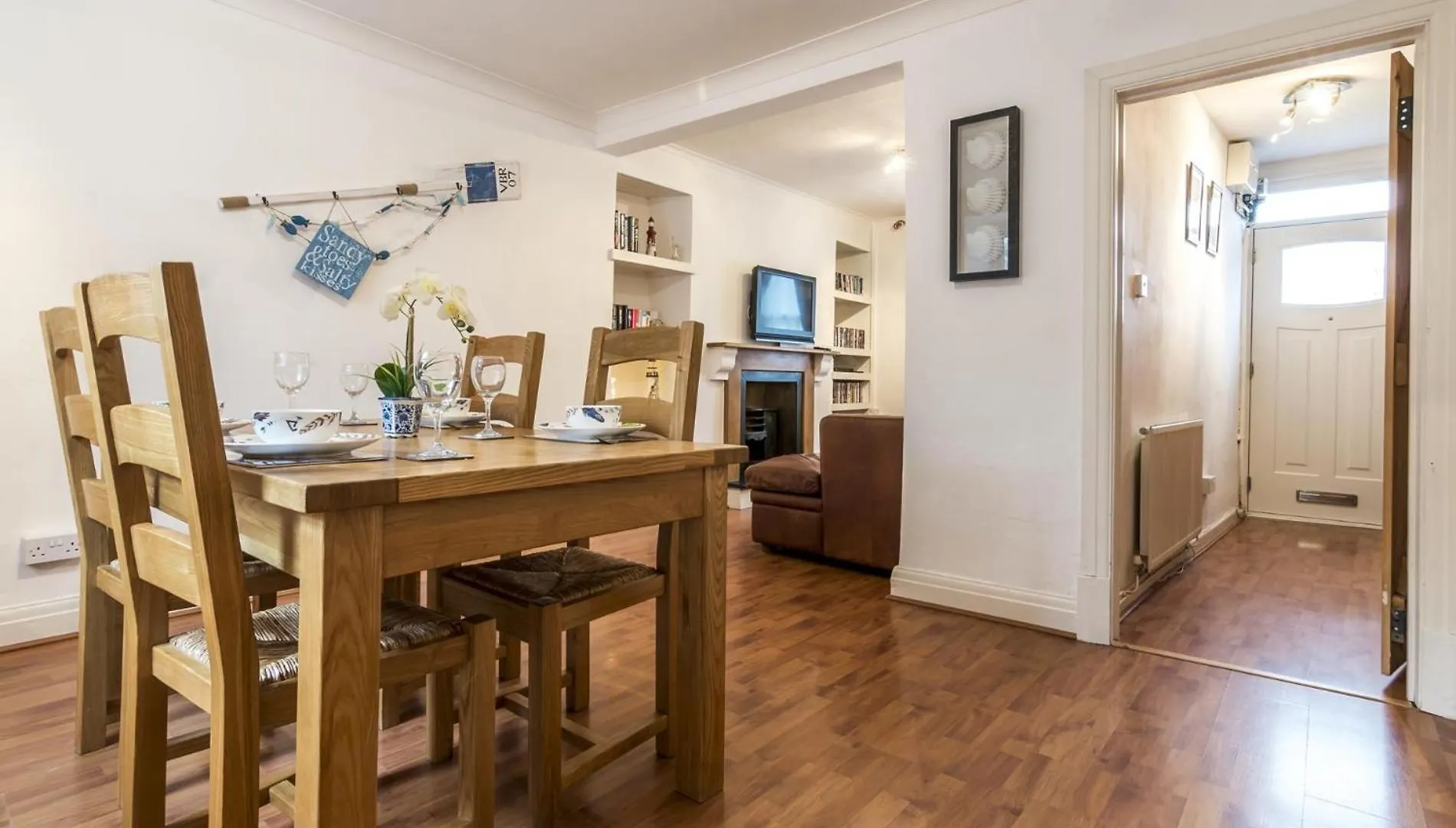 Holiday home Shell - 2 Bedroom - *