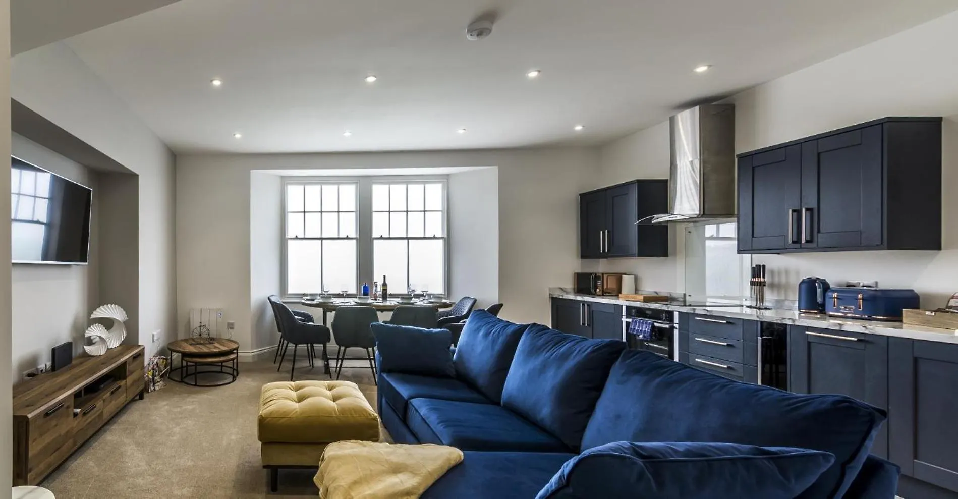 Lady - 2 Bedroom - *