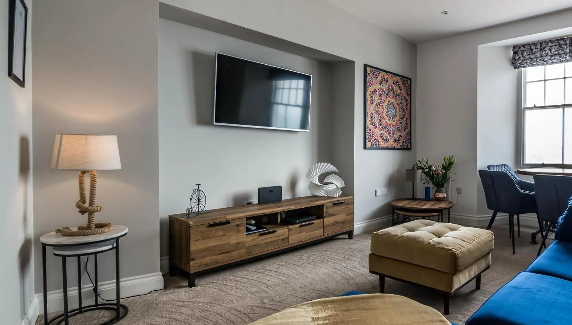 Apartment Lady - 2 Bedroom - *