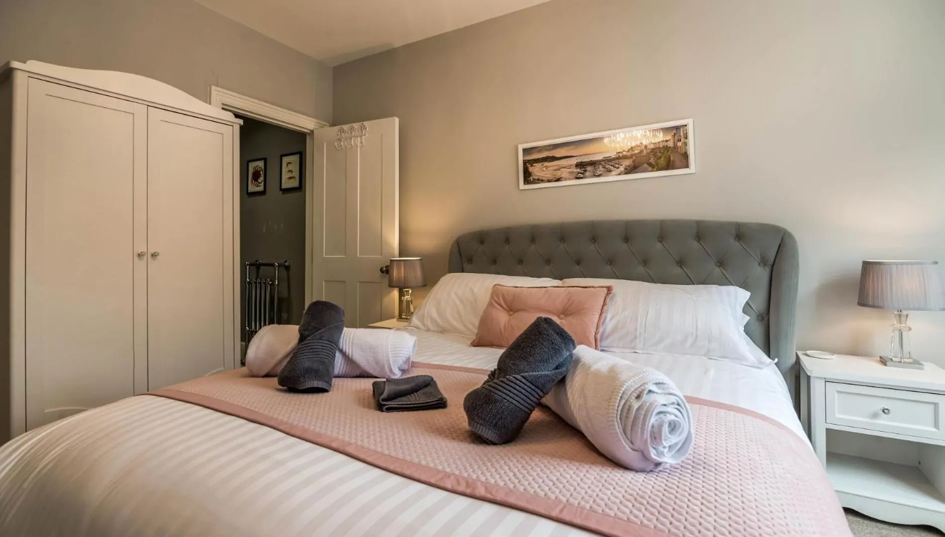 Lady - 2 Bedroom -