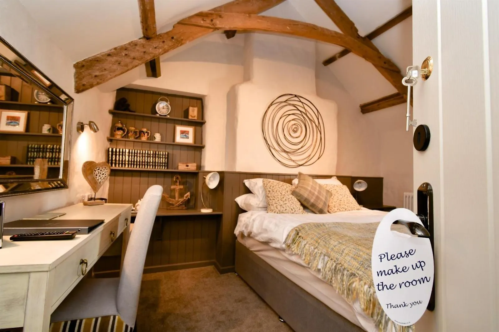 宾馆 Carew Inn Carew