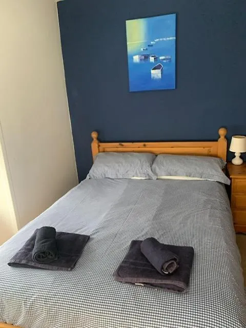 Holiday home With Parking Tenby