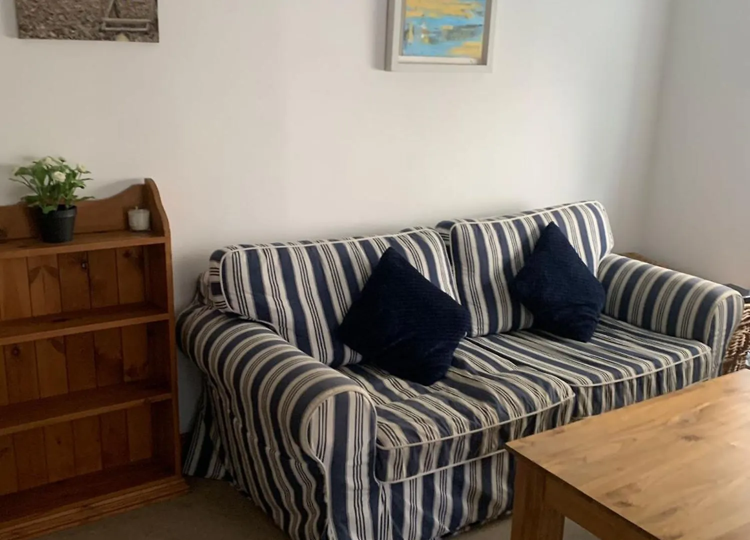 Holiday home With Parking