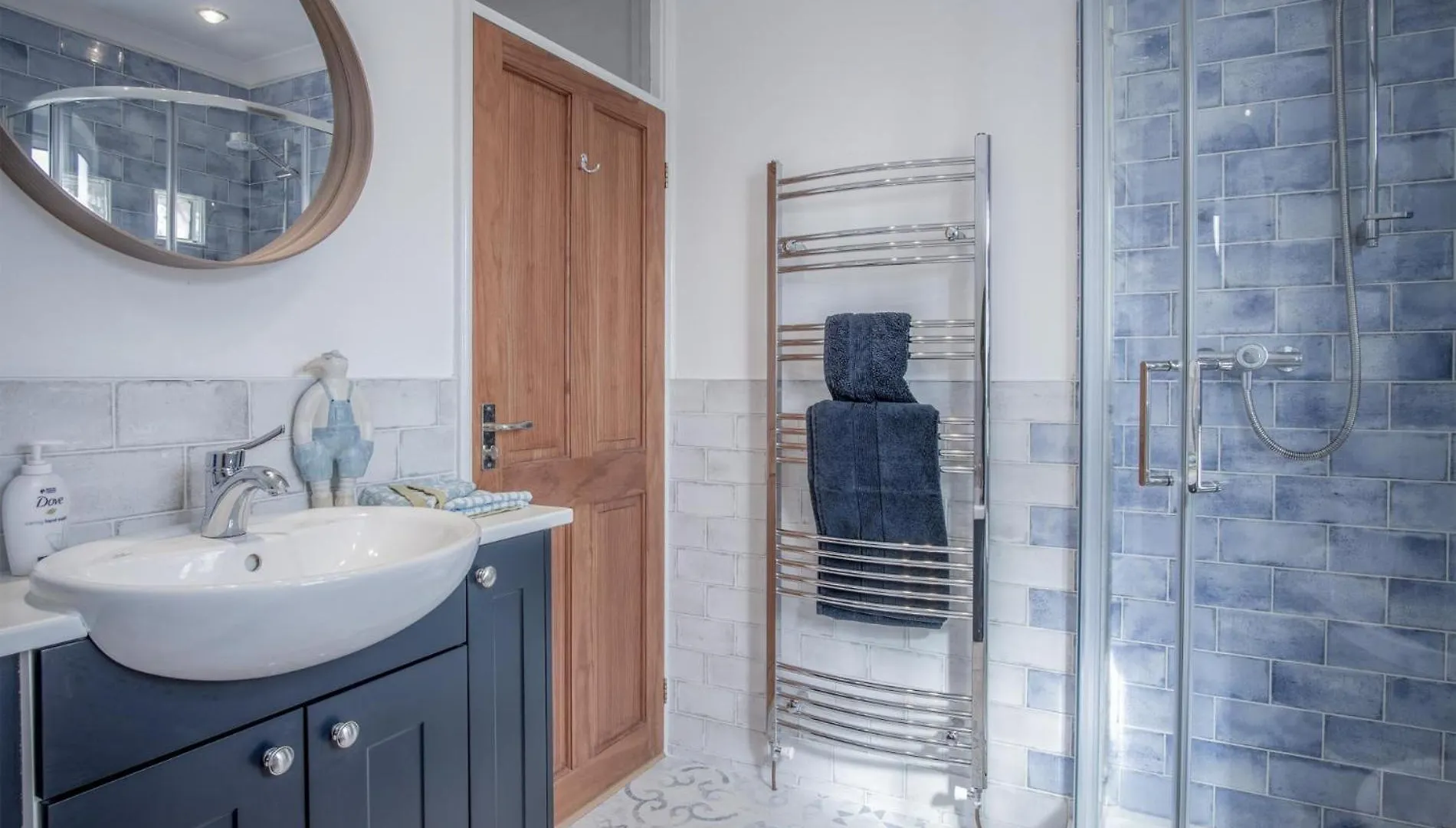 Town Heights - 3 Bedroom - Semesterbostad