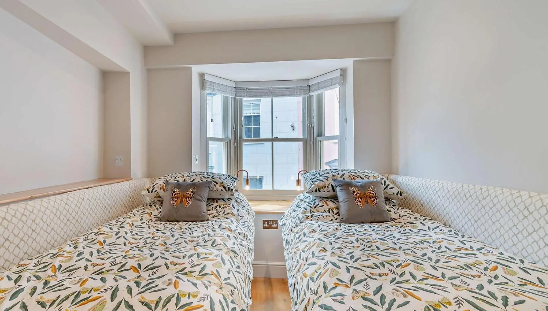 3 Bed In 92150 * 滕比