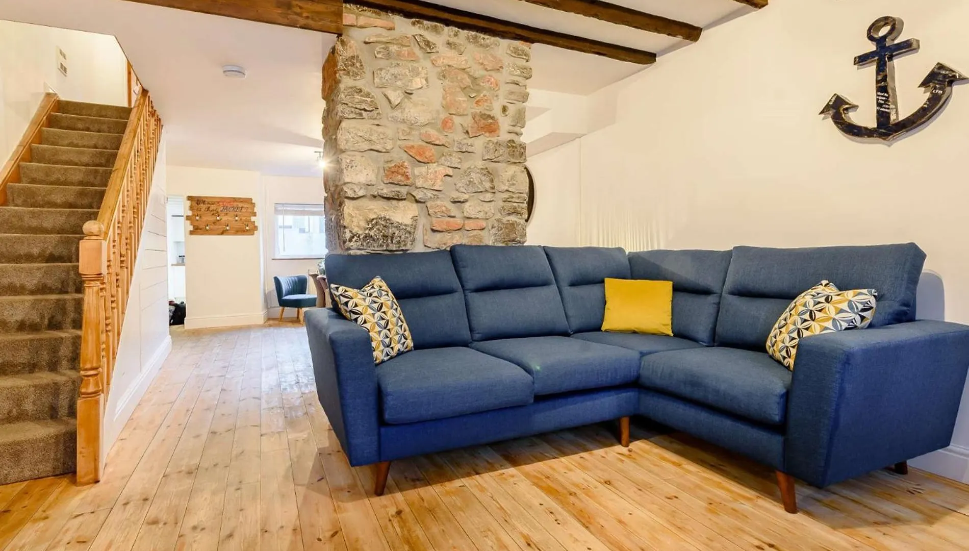3 Bed In 90360 Tenby