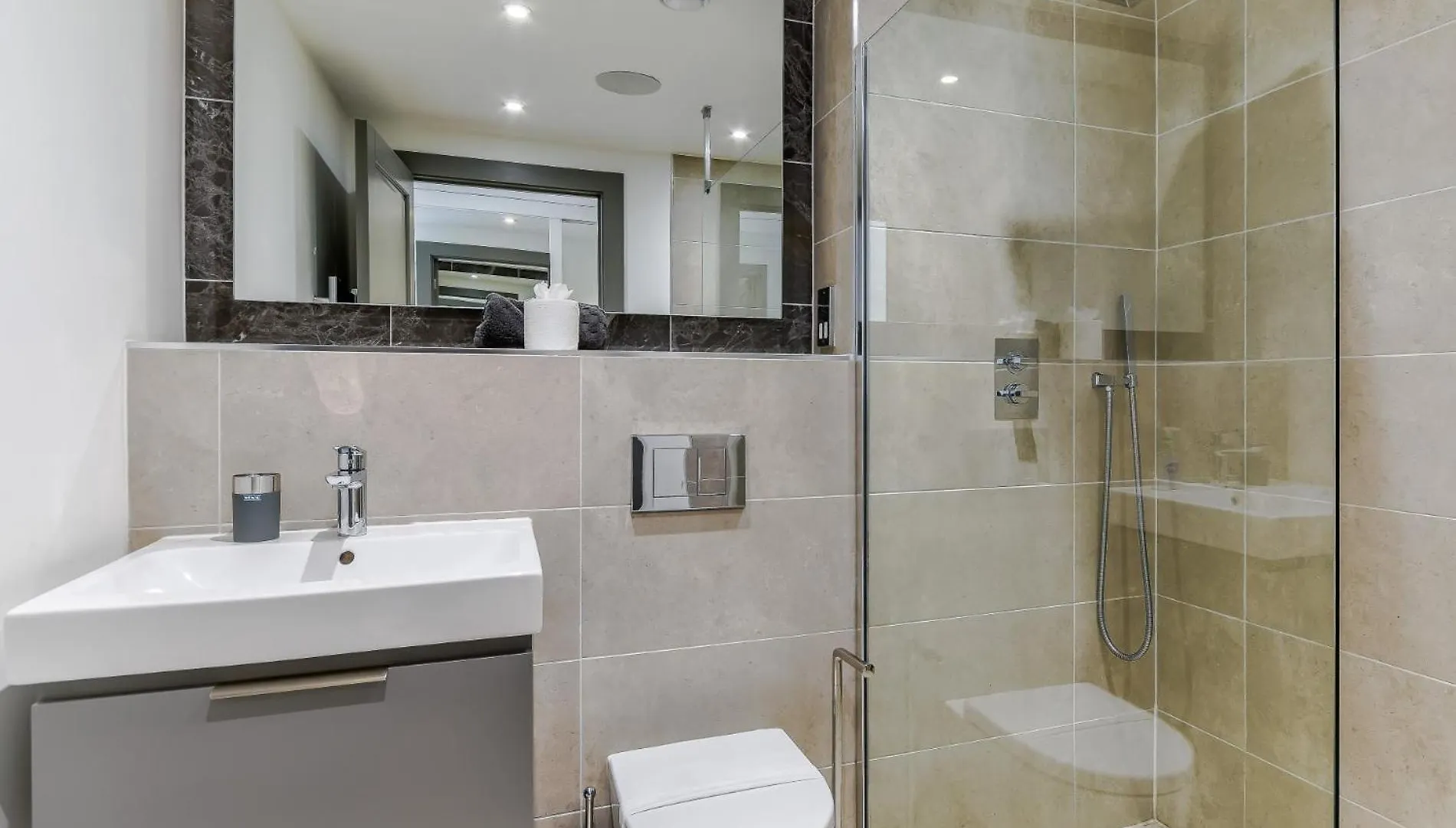 Holiday home 2 Bed In 85725