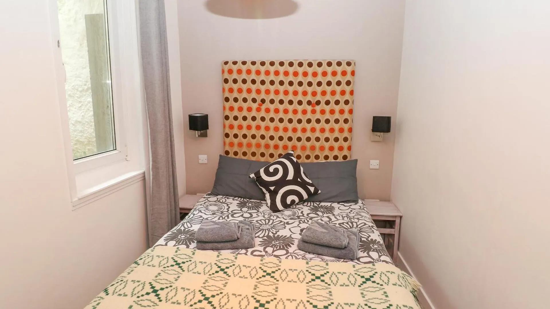 4 * Tenby