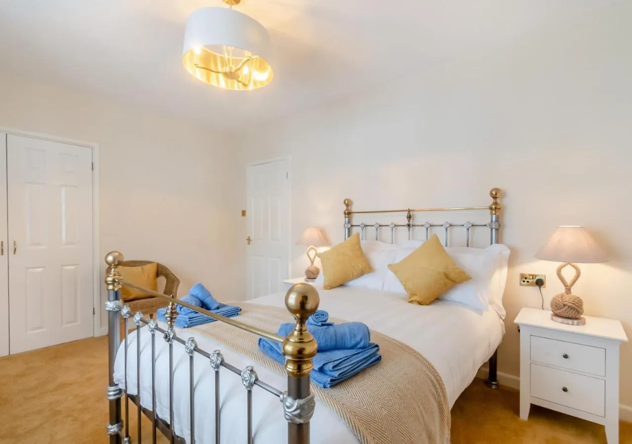 Mays Place Holiday home