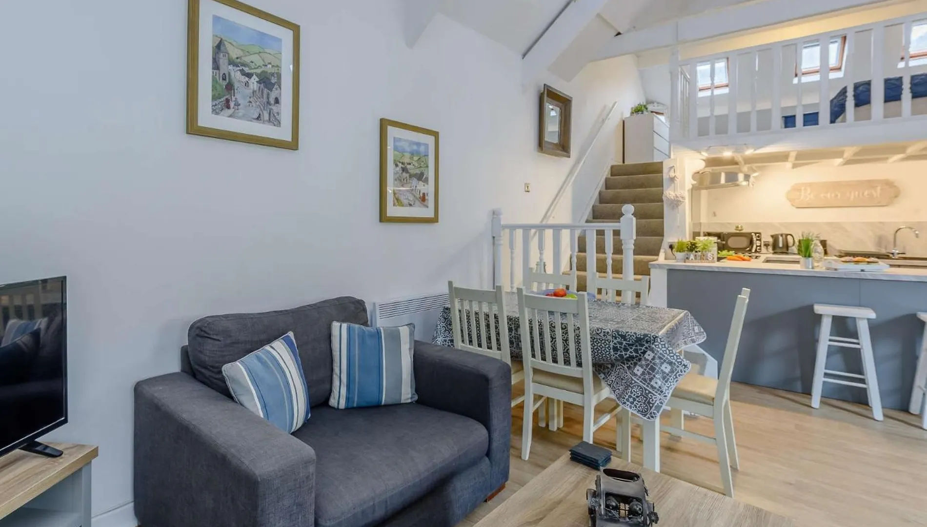 2 Bed In 86854
