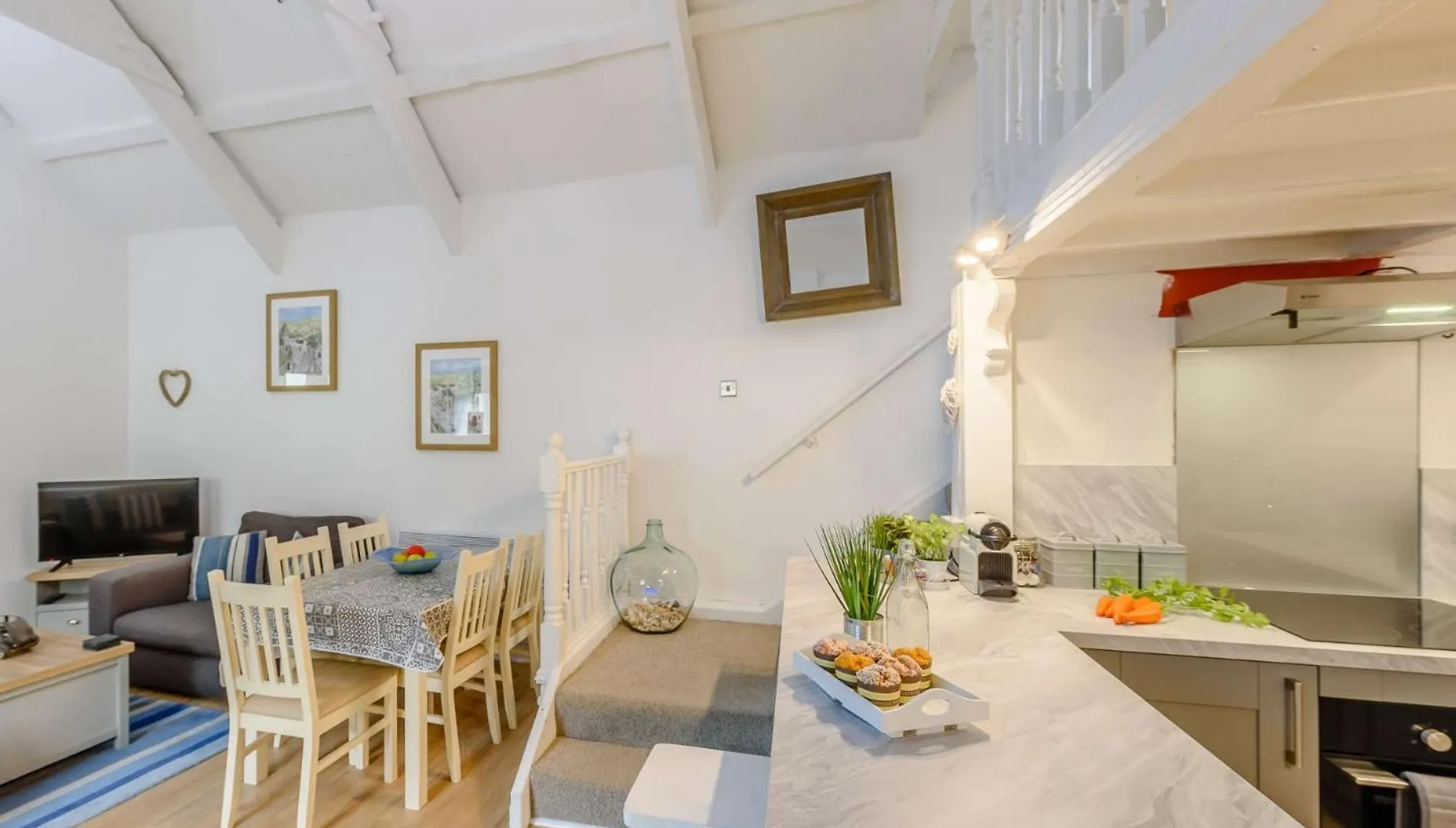 Holiday home 2 Bed In 86854