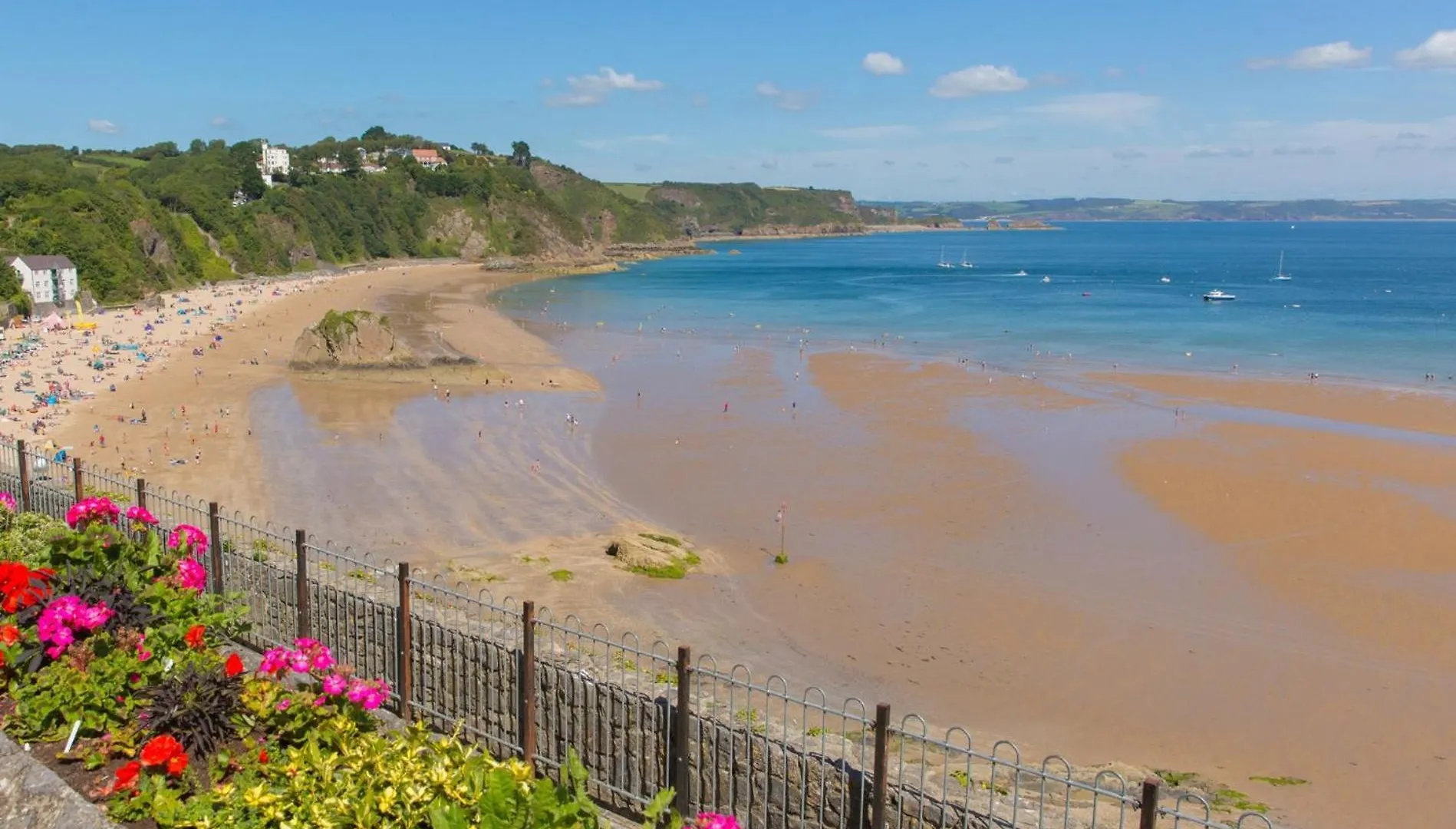 2 Bed In 86854 Holiday home *