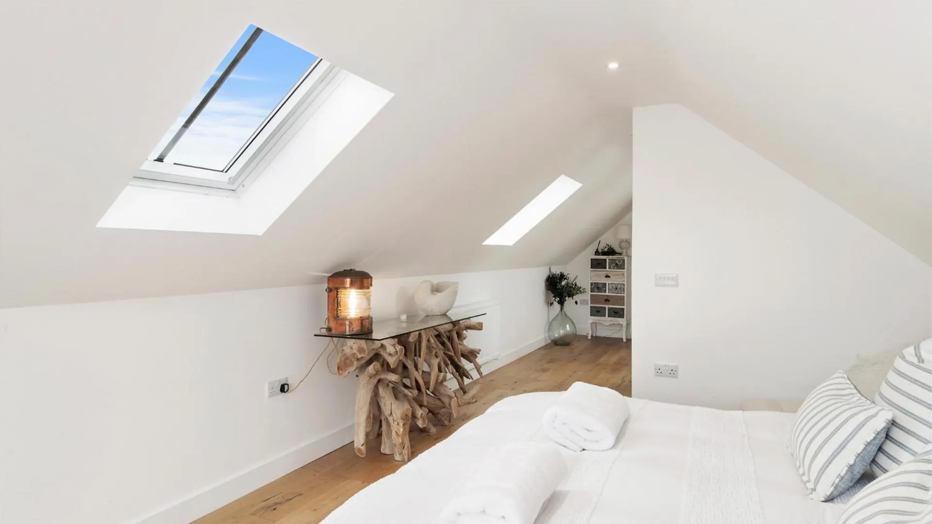 Ultra Marine - Large Roof Terrace Sea Views * Tenby