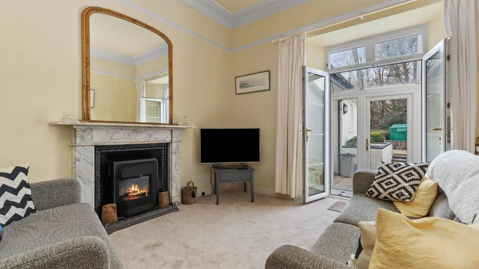 Little Rosemount - Close To Town And Shops Holiday home *