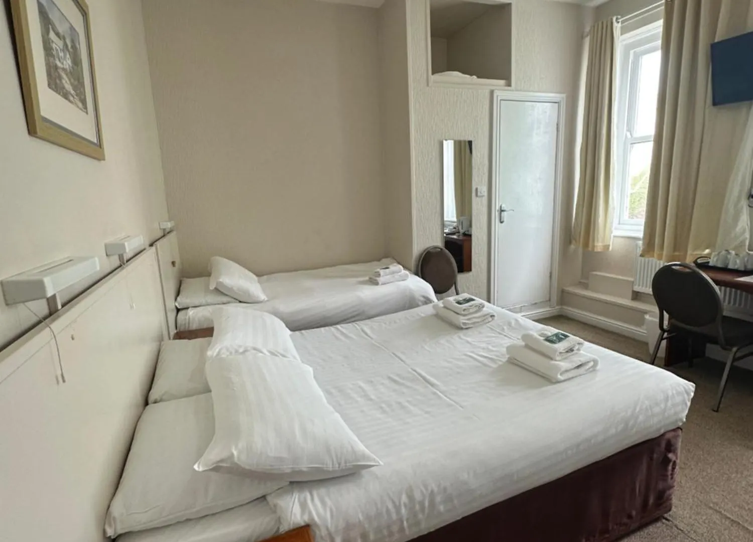 Hotel Clarence House 2*