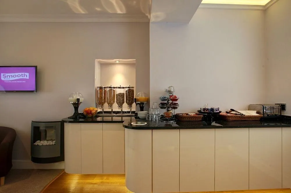 Farnham 4* Тенби