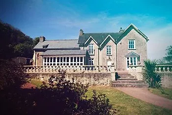 Trefloyne Manor