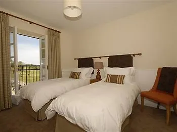 Trefloyne Manor *