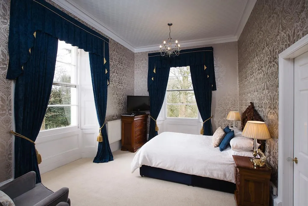 Elm Grove 4*