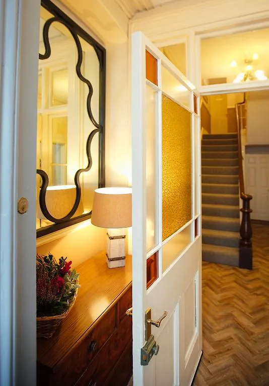 Lindholme Гостевой дом 3*
