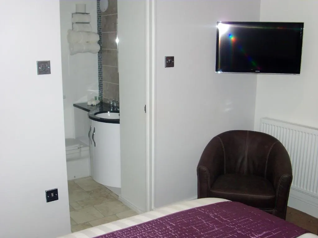 Farnham Гостевой дом 4*
