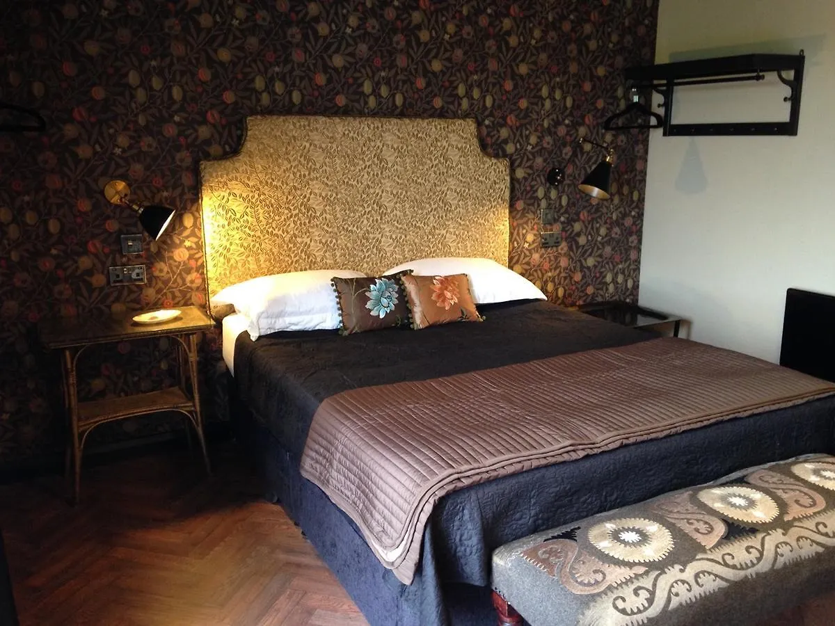 ベッド・アンド・ブレックファスト Gower View Luxury 3*