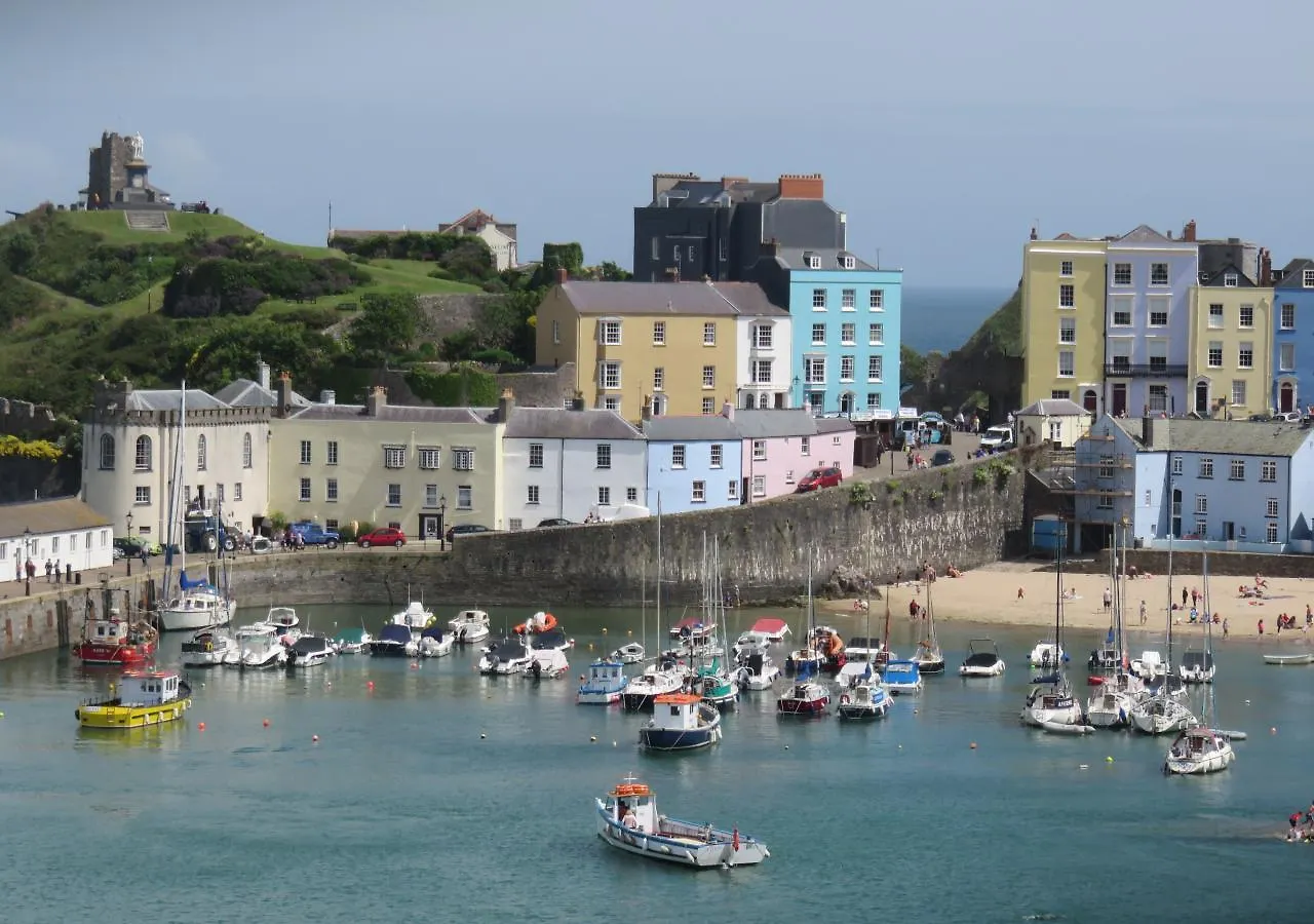 Apartmán Shipwrights Tenby