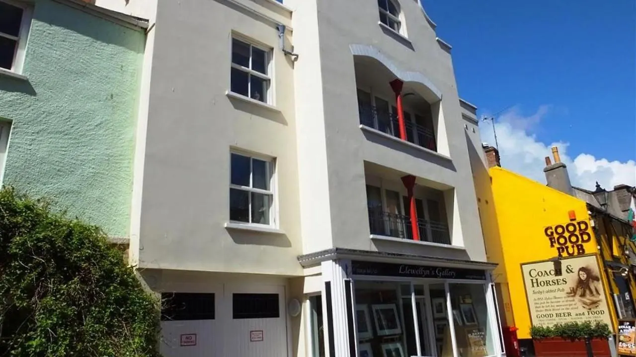 Cobourg House 6 Tenby