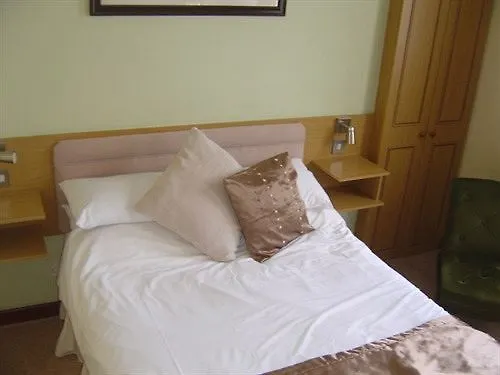 No: 1 The Esplanade Guest Accommodation. 4* テンビー