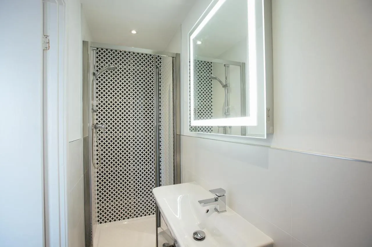 Lindholme 3* Тенби