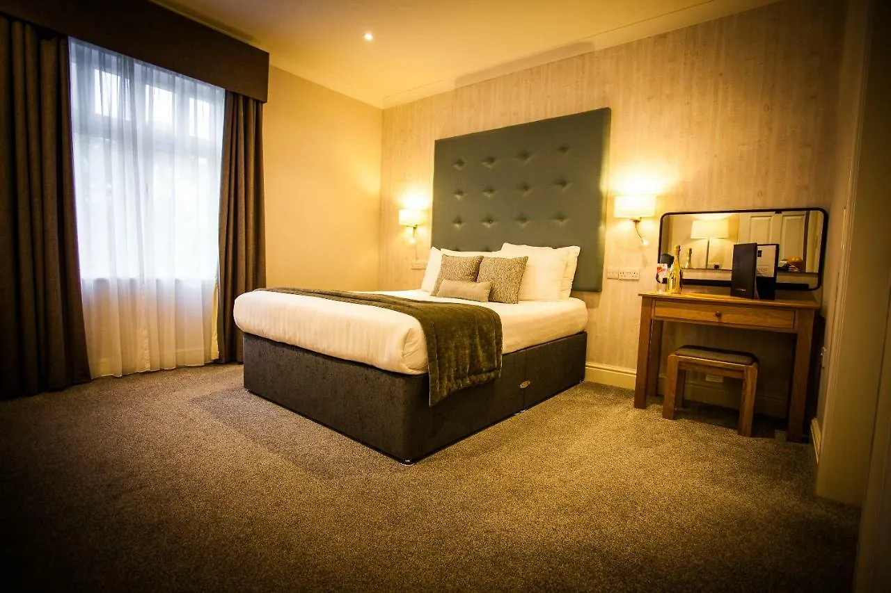 Отель Heywood 4*