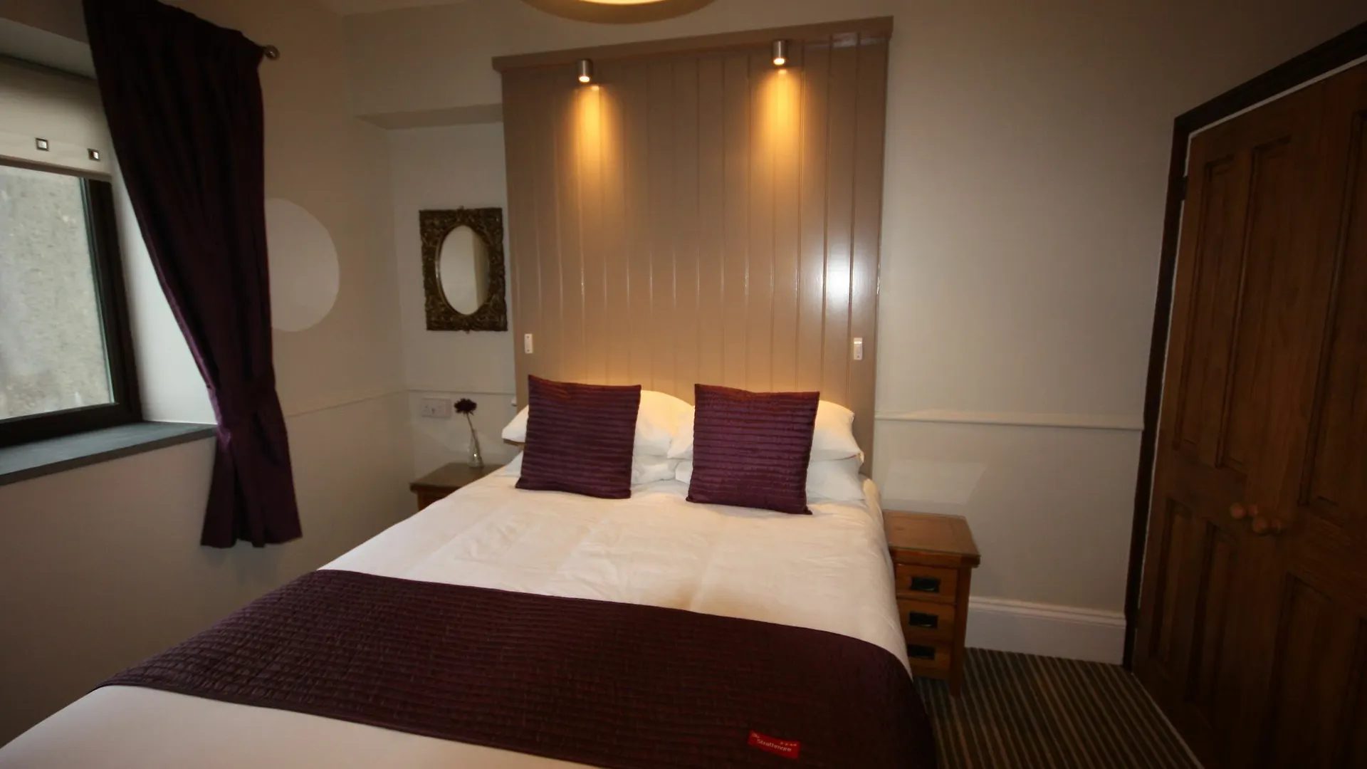 Konukevi The Strathmore 4*
