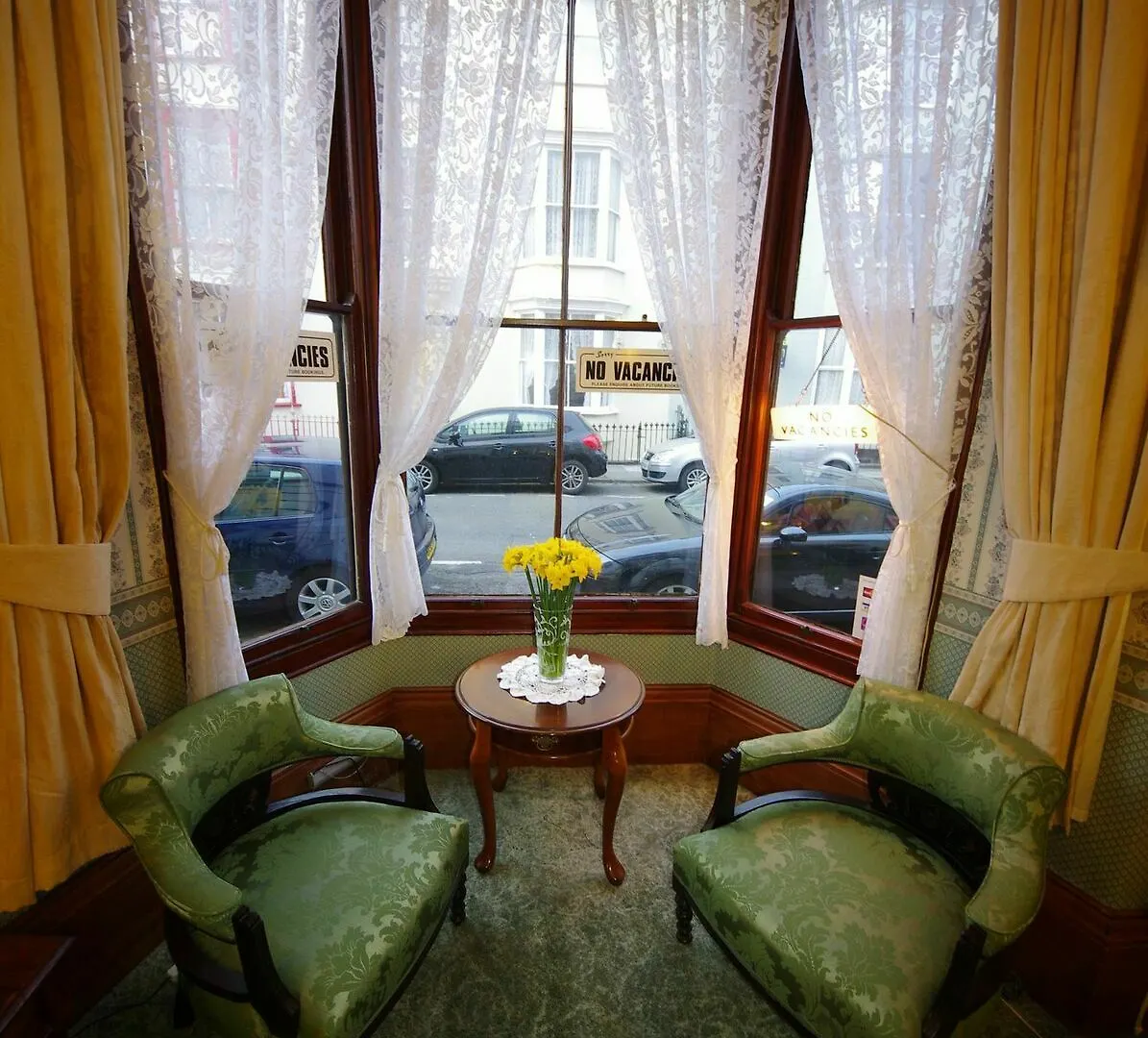 Konukevi The Strathmore 4*