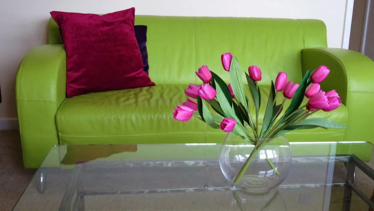 Spetchley House Apartment *