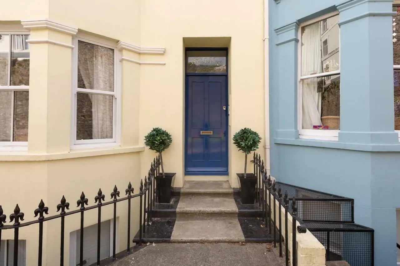Spetchley House Apartment
